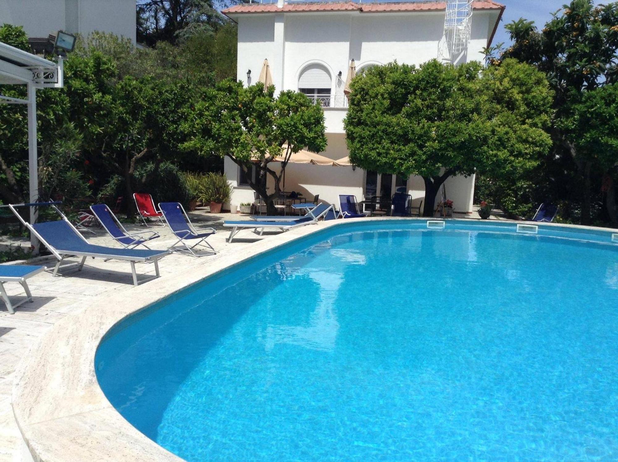 Villa Harmony Sorrento Meta Exterior photo